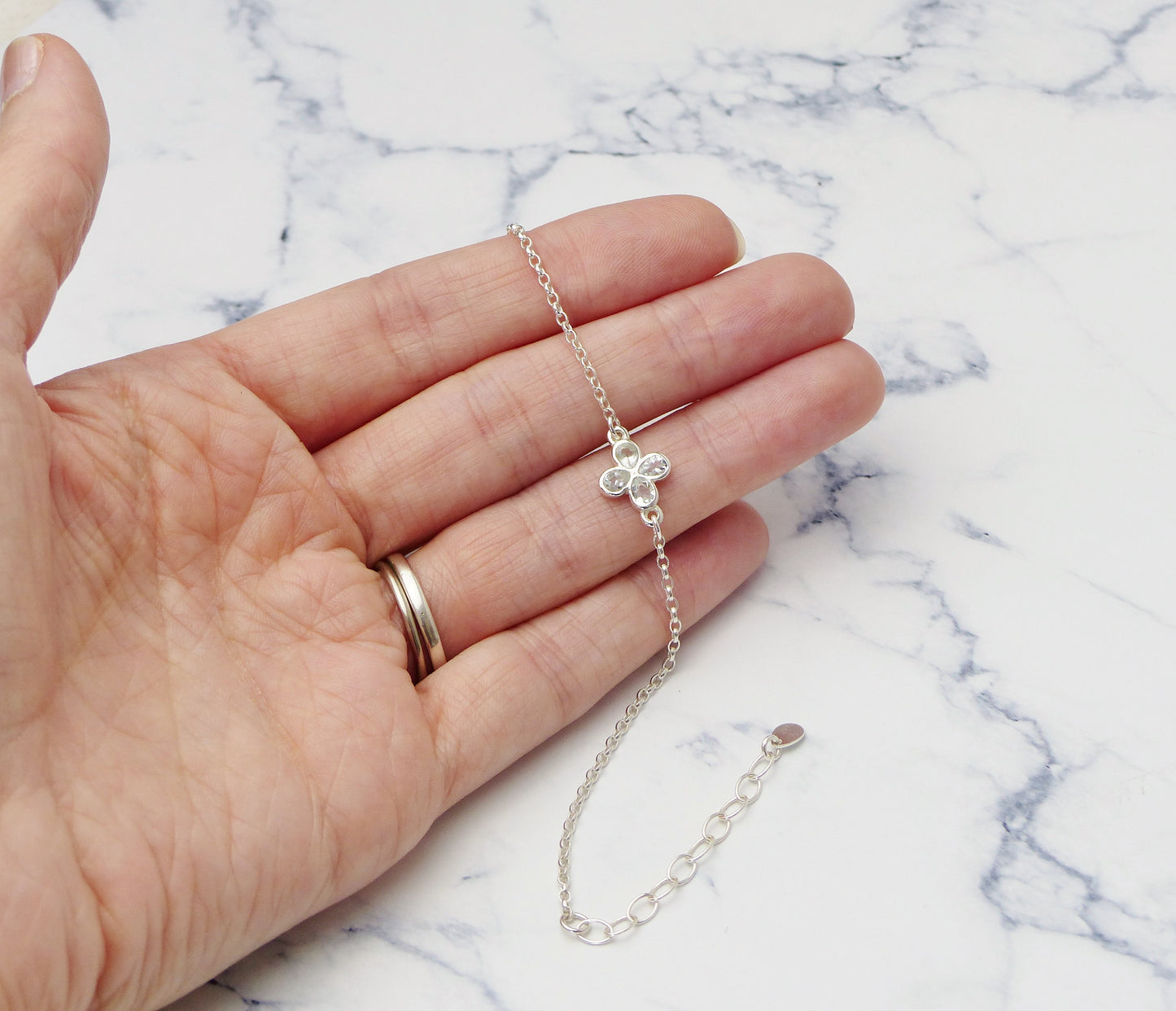 Dainty Aquamarine Clover bracelet - March Birthstone