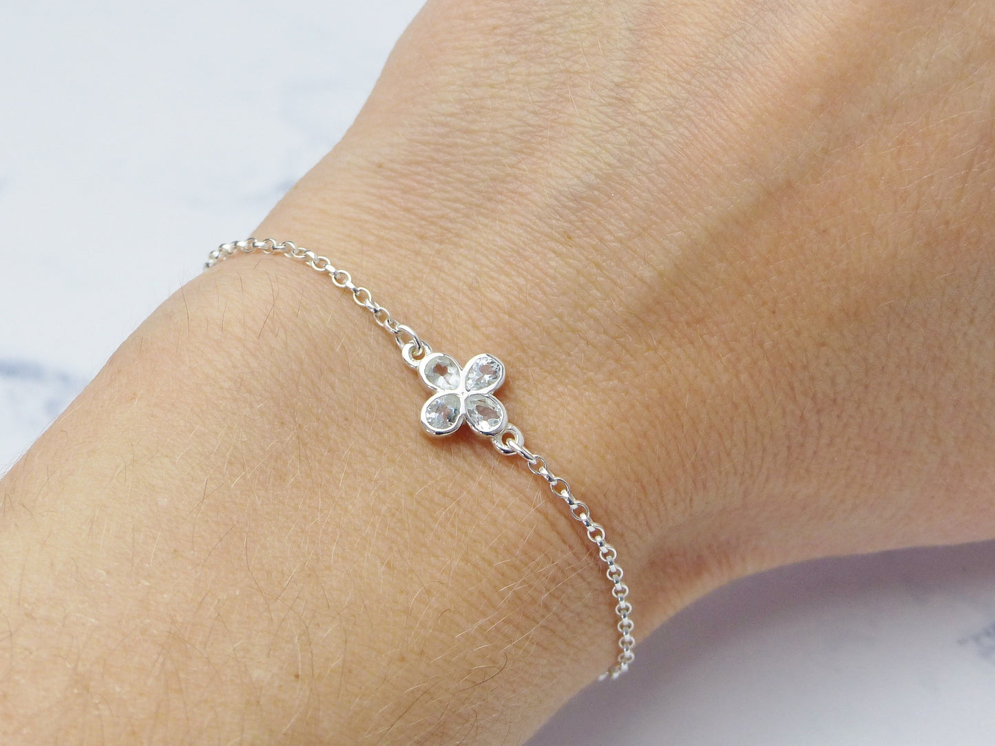 Dainty Aquamarine Clover bracelet - March Birthstone